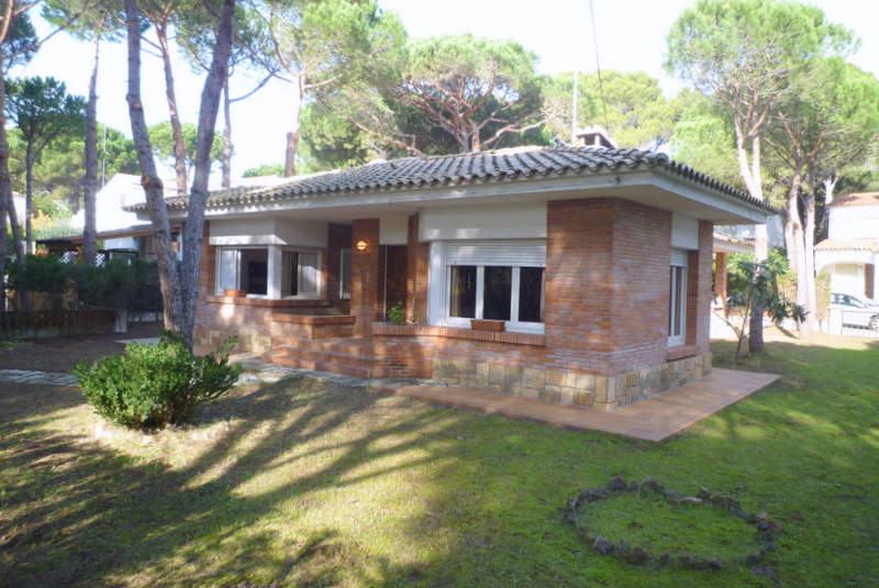 House -
                                      Casa -
                                      4 bedrooms -
                                      8 persons